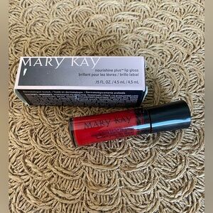 New Mary Kay Rock n Red nourishine lip gloss